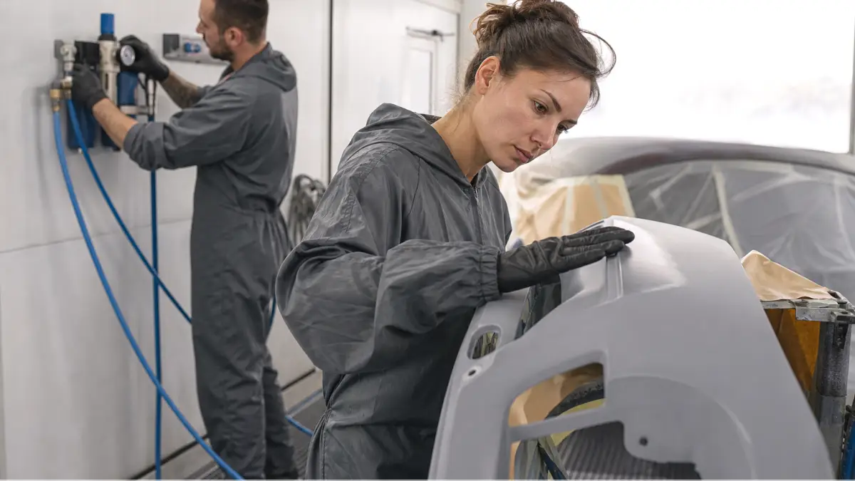 Kompressor-Reparatur im realen Einsatz – redaktionelles Symbolbild